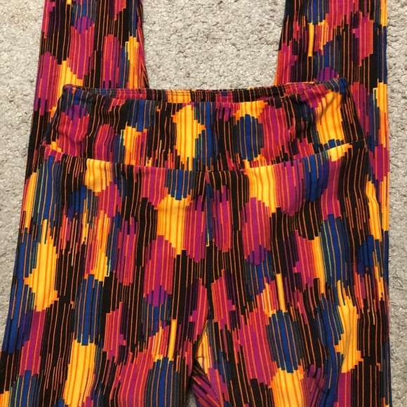 LuLaRoe Pants - LuLaRoe os Leggings